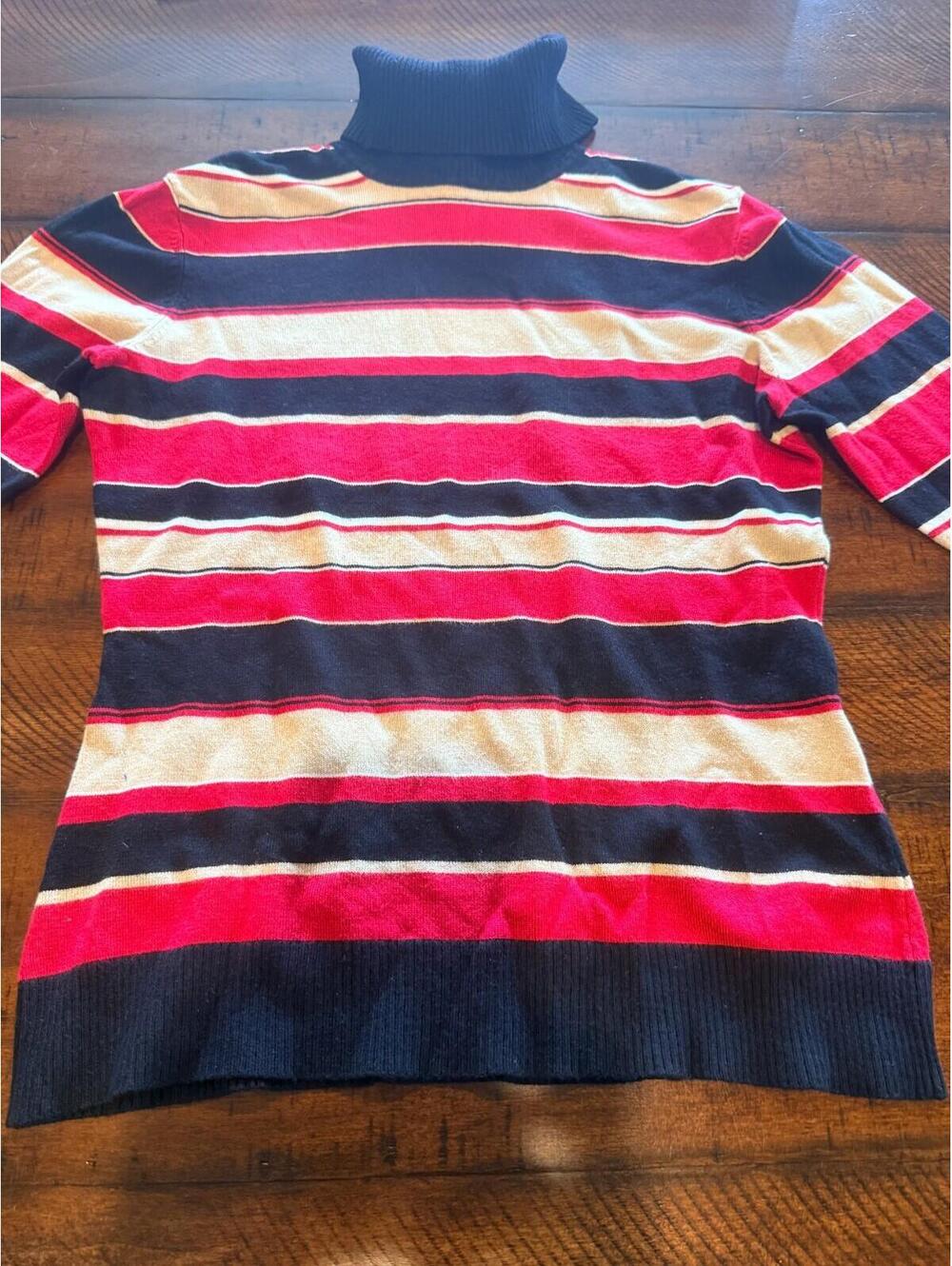 Casual Corner Y2K Striped Long Sleeve Turtleneck Made in Hong Kong - Size Small